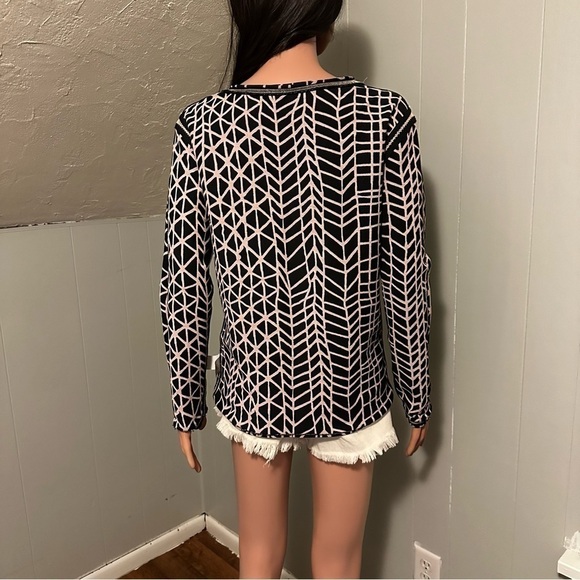 Maaji All Aboard Reversible Athleisure Sweater Black & Geometric Print Small - Picture 12 of 15